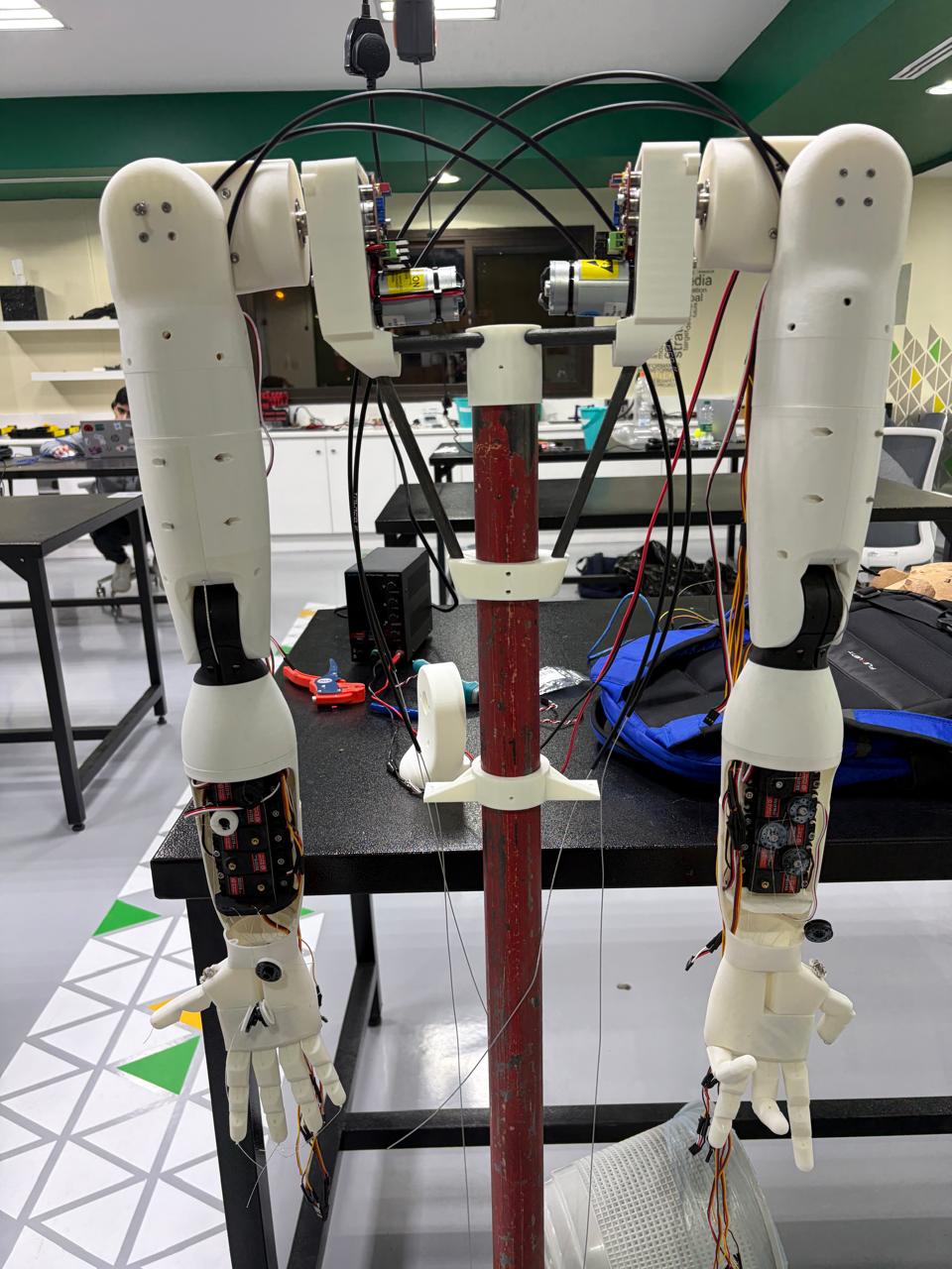 ASL Fingerspelling Robotic Hand